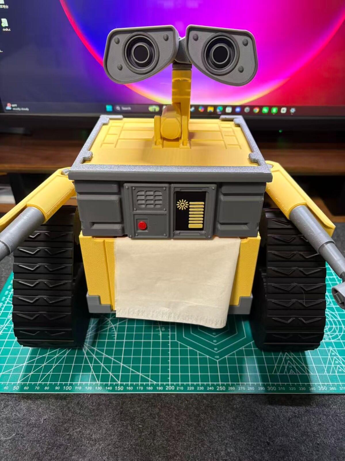 3D Printed Robot Style Tissue Box – Movable Arms Design, Cute Wall-E Inspired