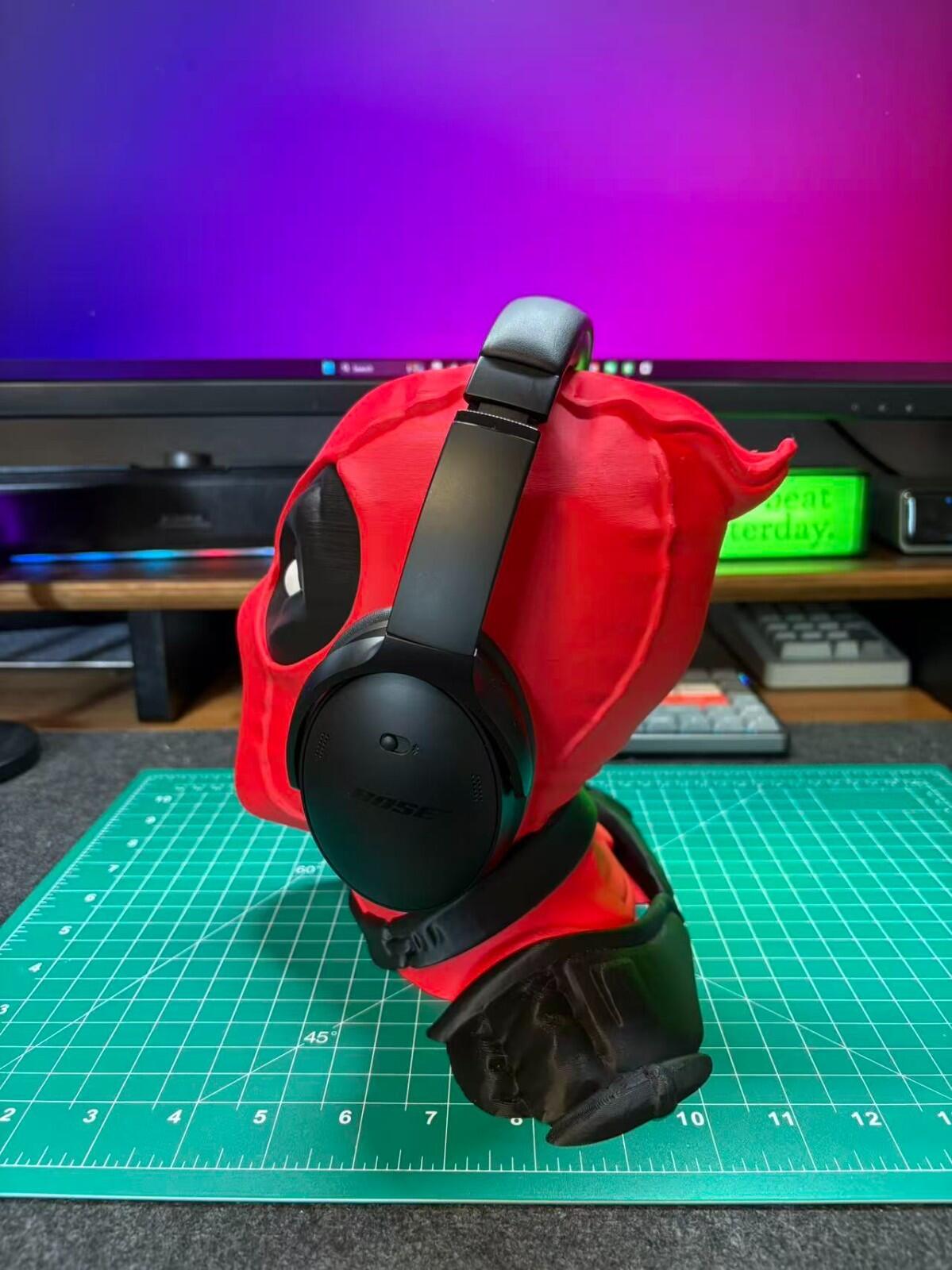 Deadpool Head Headphones Stand | Unique 3D Printed Headset Holder | Marvel