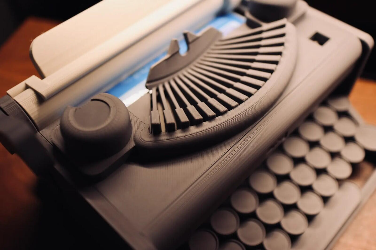 3D Printed Typewriter Style Tissue Box – Retro Office Inspired Auto-Press