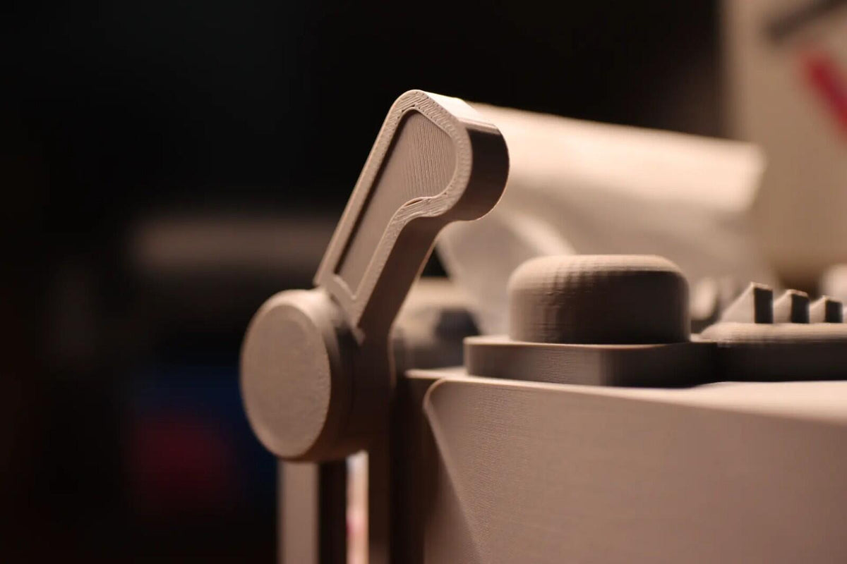 3D Printed Typewriter Style Tissue Box – Retro Office Inspired Auto-Press