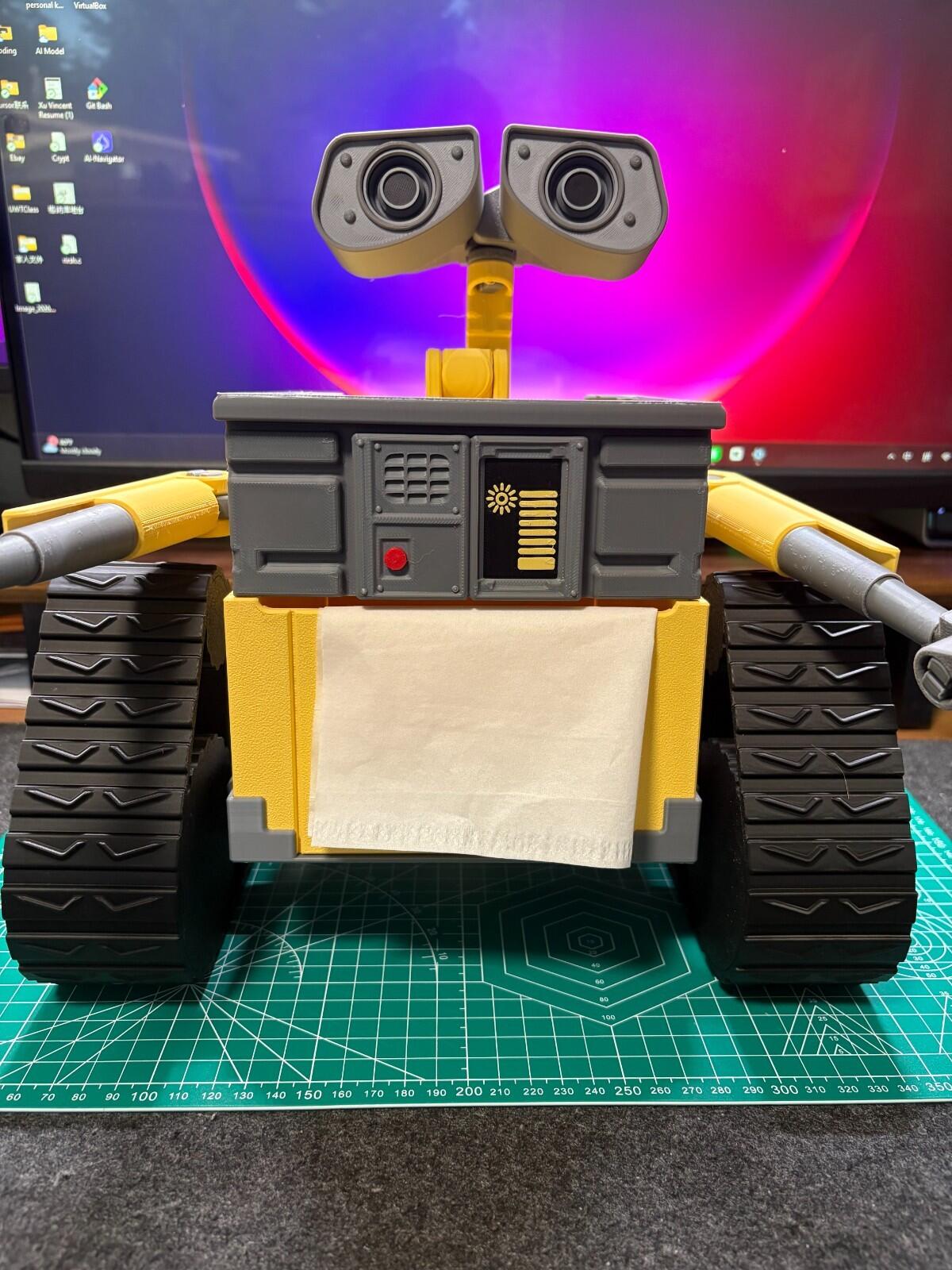 3D Printed Robot Style Tissue Box – Movable Arms Design, Cute Wall-E Inspired