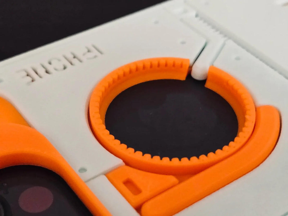 3D Printed iPhone Case – Compatible with iPhone 14 Pro / 15 Pro / 16 Pro