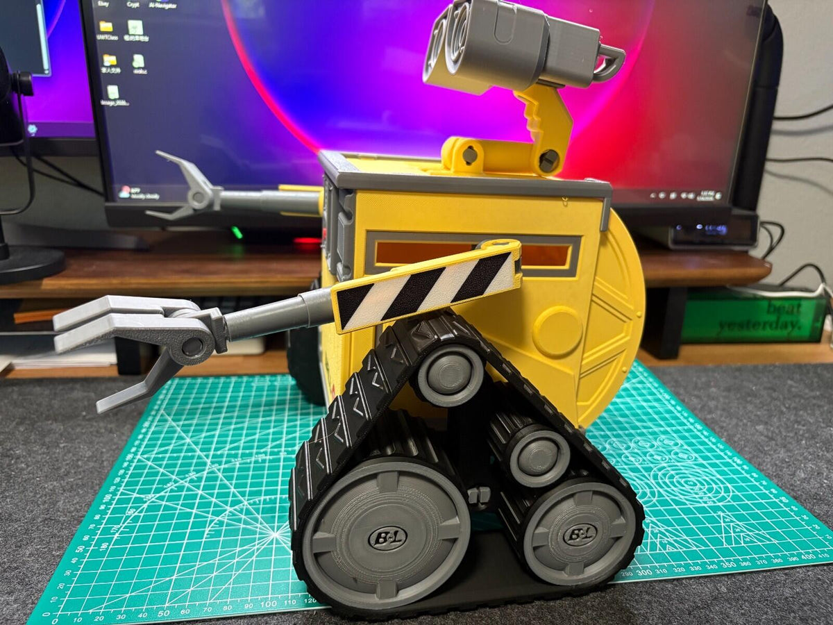 3D Printed Robot Style Tissue Box – Movable Arms Design, Cute Wall-E Inspired