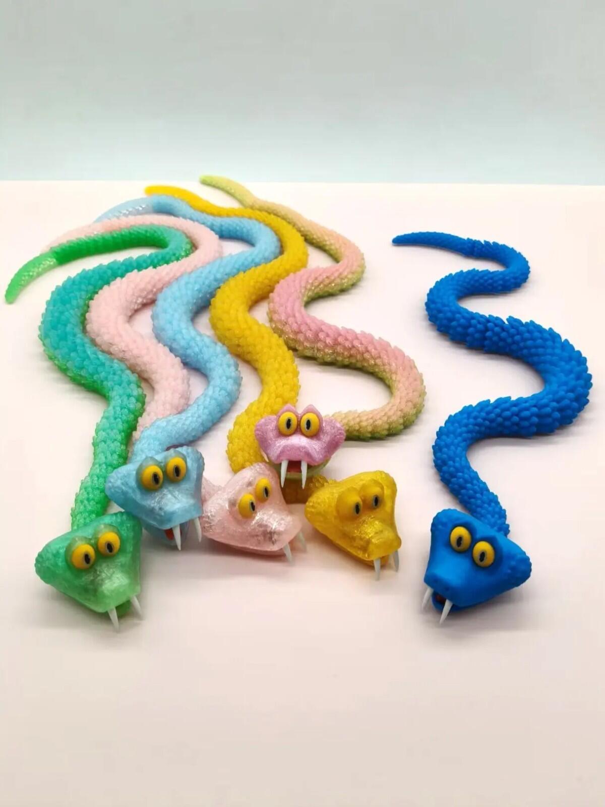 Gary Snake – Snake Family Figure | 45cm | 3D Printed Collectible