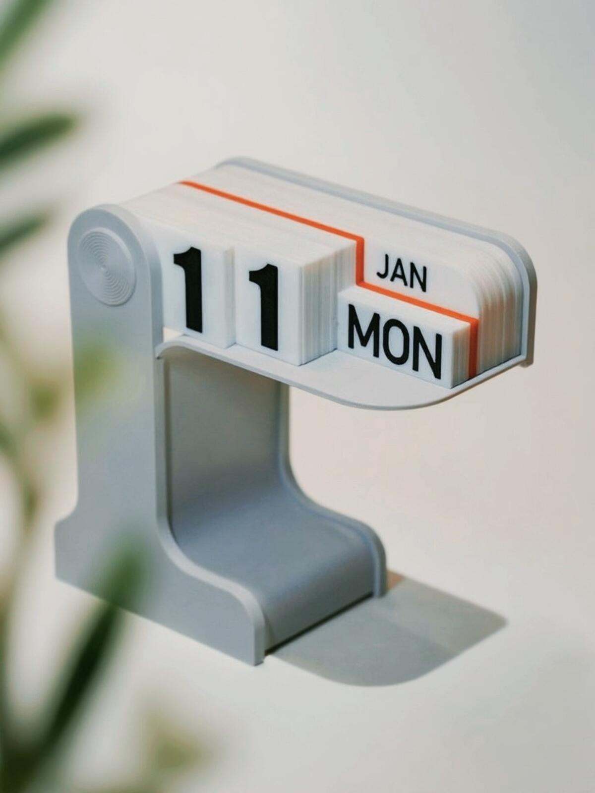 3D Printed Desk Flip Calendar – Colorful Reusable Daily Calendar