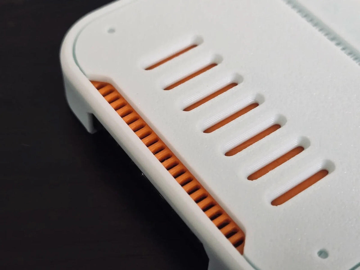 3D Printed iPhone Case – Compatible with iPhone 14 Pro / 15 Pro / 16 Pro