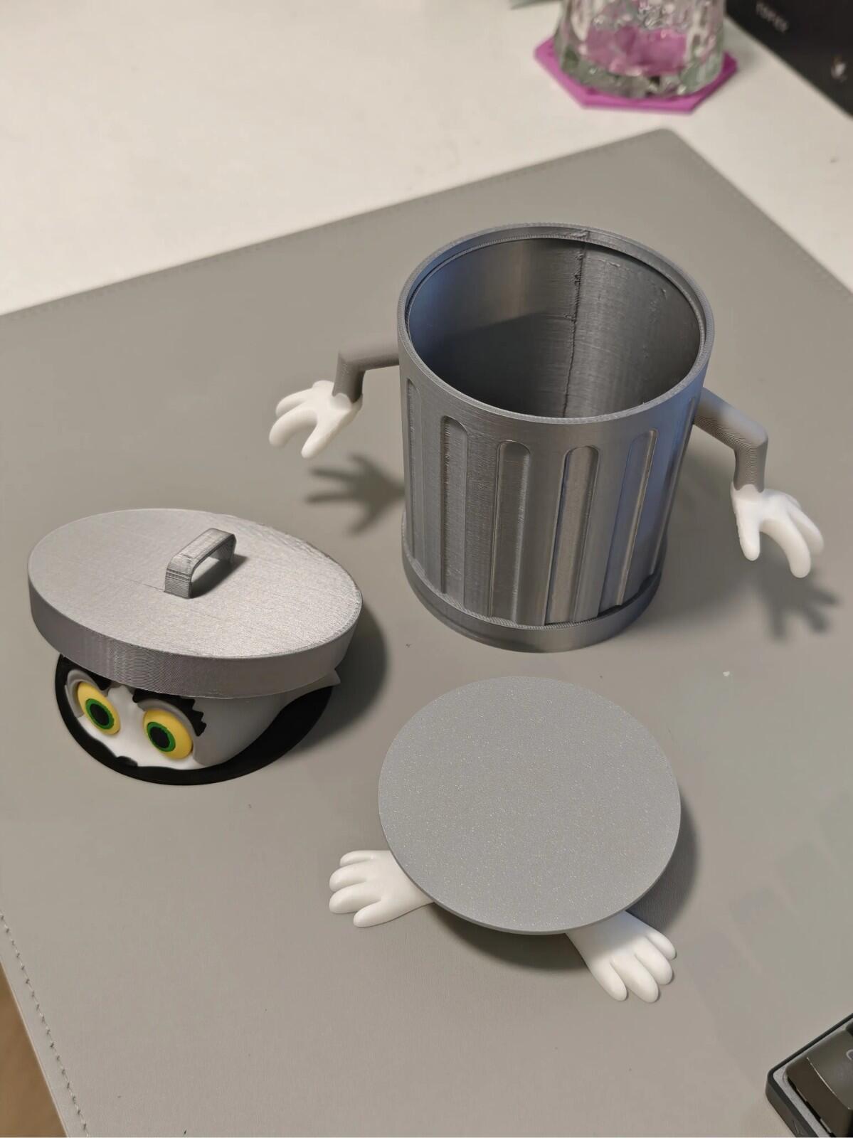 3D Printed Mini Trash Can – Cat & Mouse Design | Funny Desk Organizer | Cute Gar